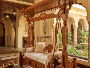Luxury Carved Wooden Jhoola