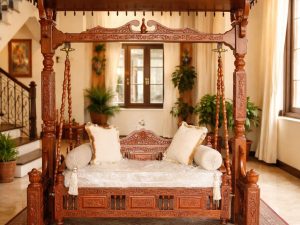 Handcrafted Sheesham Canopy Swing